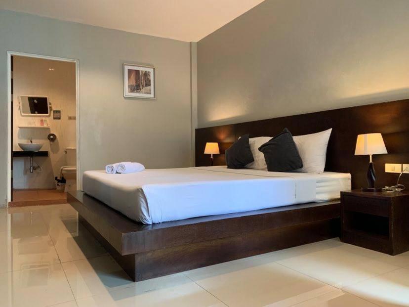 Phuket Green Leaf Hostel מראה חיצוני תמונה