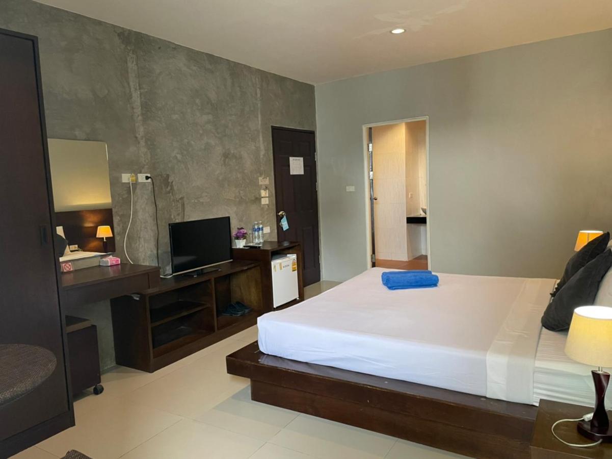 Phuket Green Leaf Hostel מראה חיצוני תמונה
