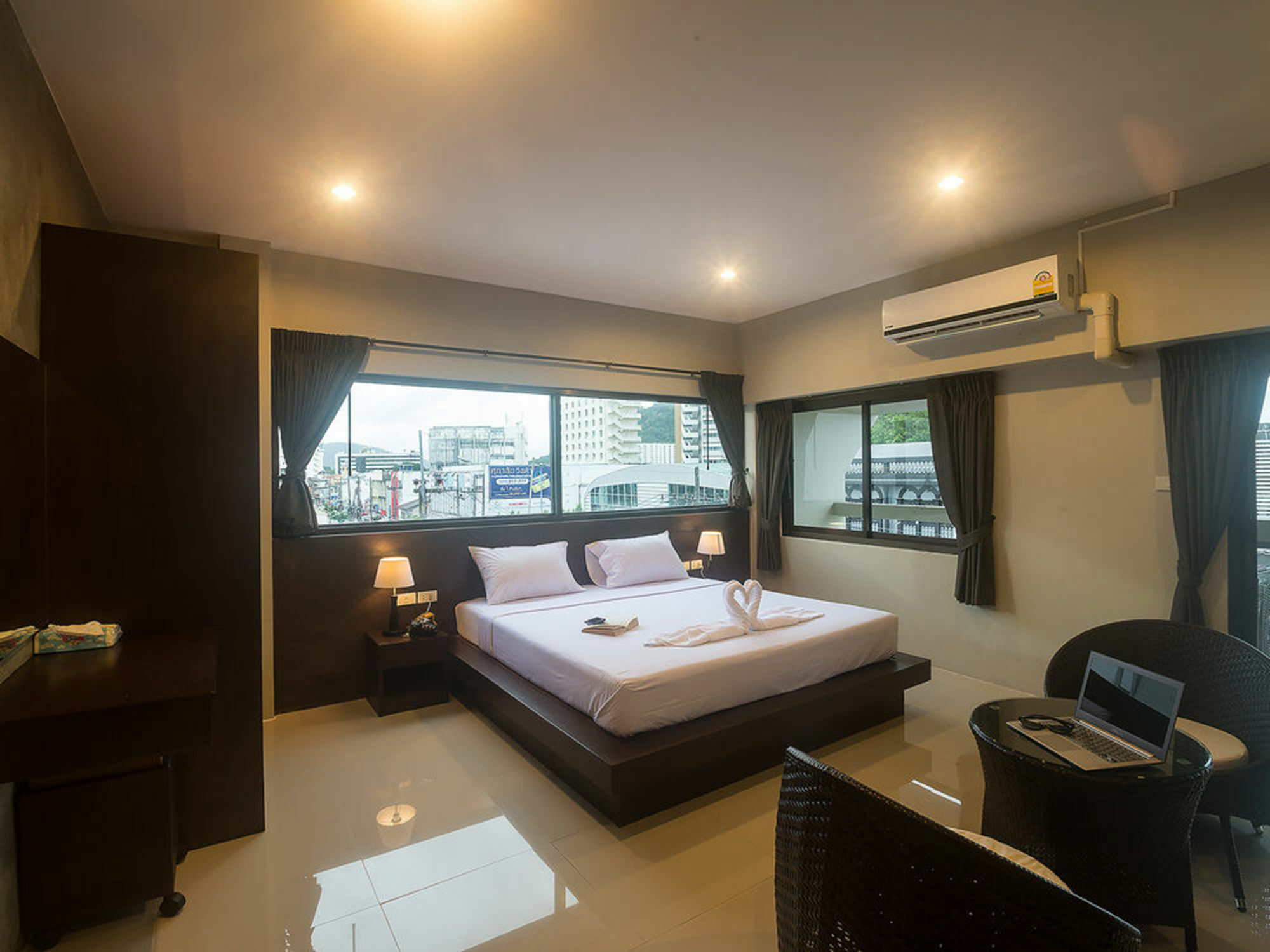 Phuket Green Leaf Hostel מראה חיצוני תמונה